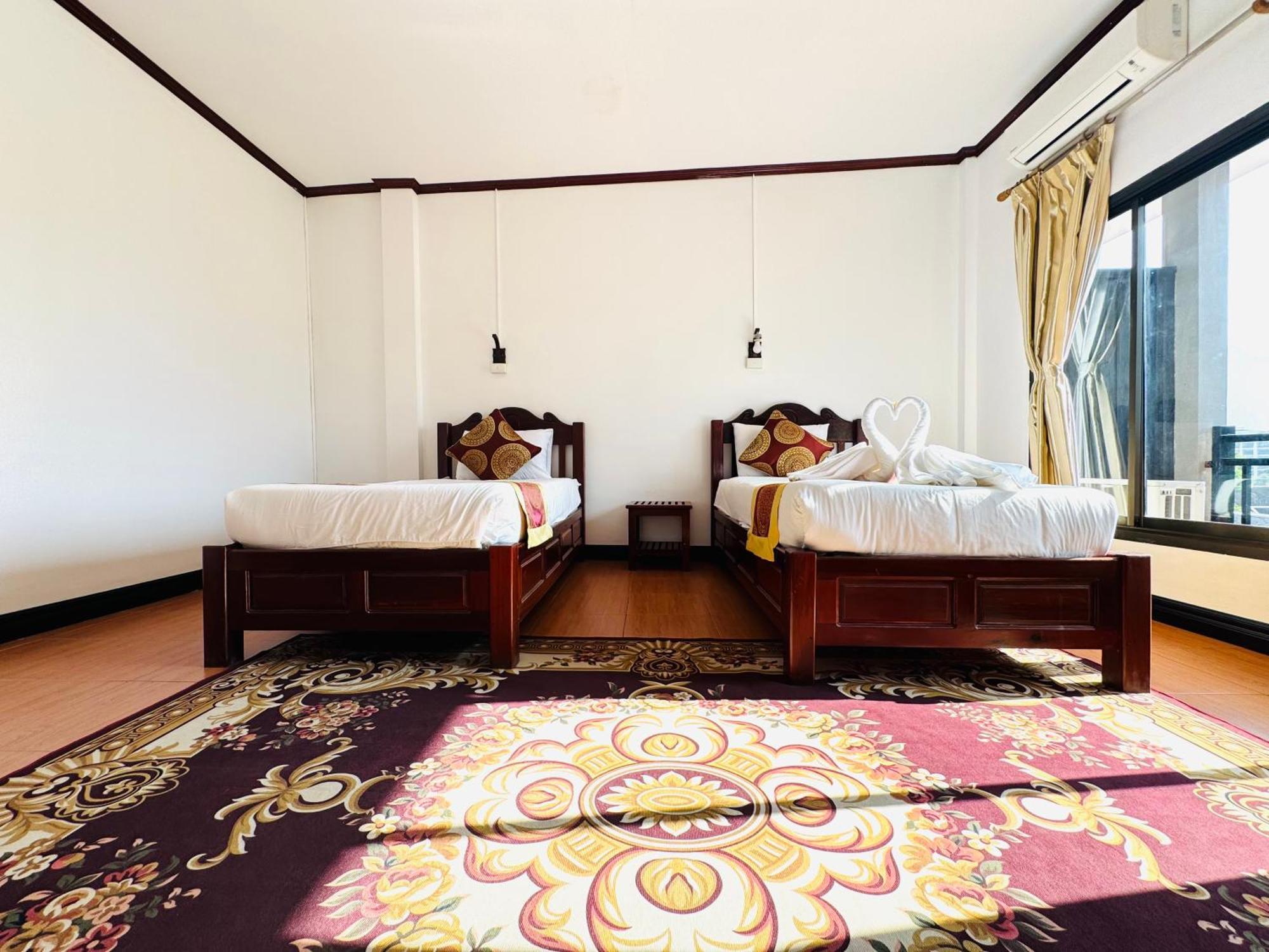 Vang Vieng Hana River View Hotel & Travel Kültér fotó